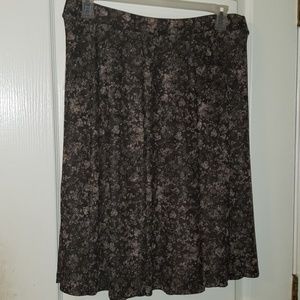 New 2xl LulaRoe Brown Madison with tan flowers.
